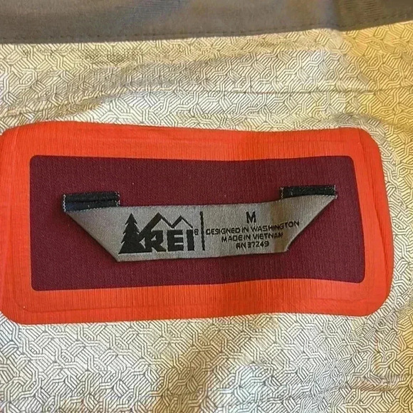 REI shell - Picture 12 of 16